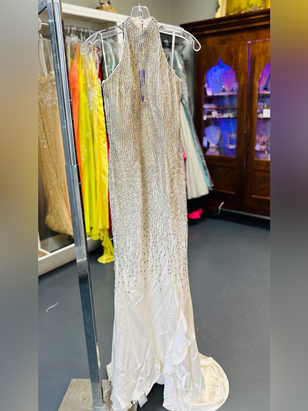 Sleeveless High-Neck Beaded Prom Dress in Champagne